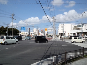 阿波根交差点付近２